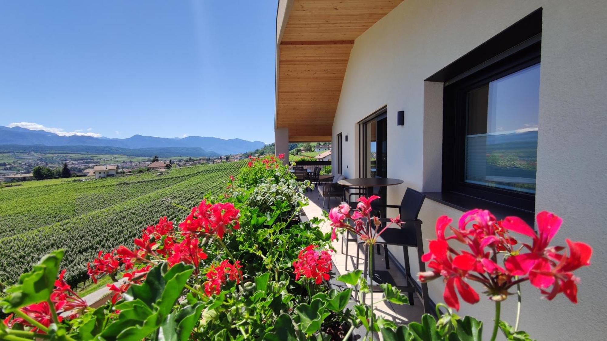Highlight Apartments Appiano Sulla Strada Del Vino Exterior photo